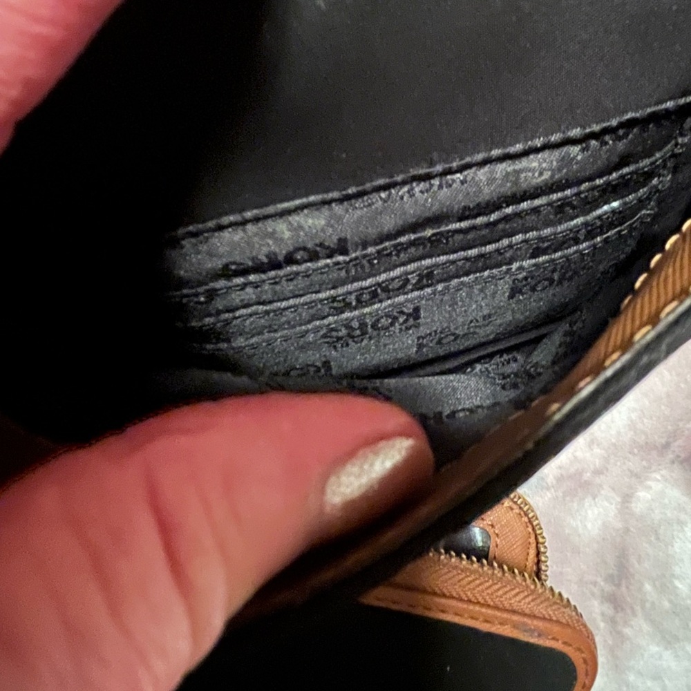 Michael Kors Black and Tan Tote with Wallet - Picture 10 of 15